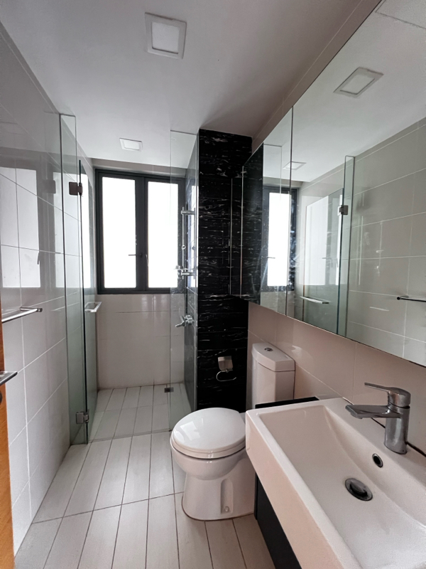 HEDGES PARK CONDOMINIUM photo 5