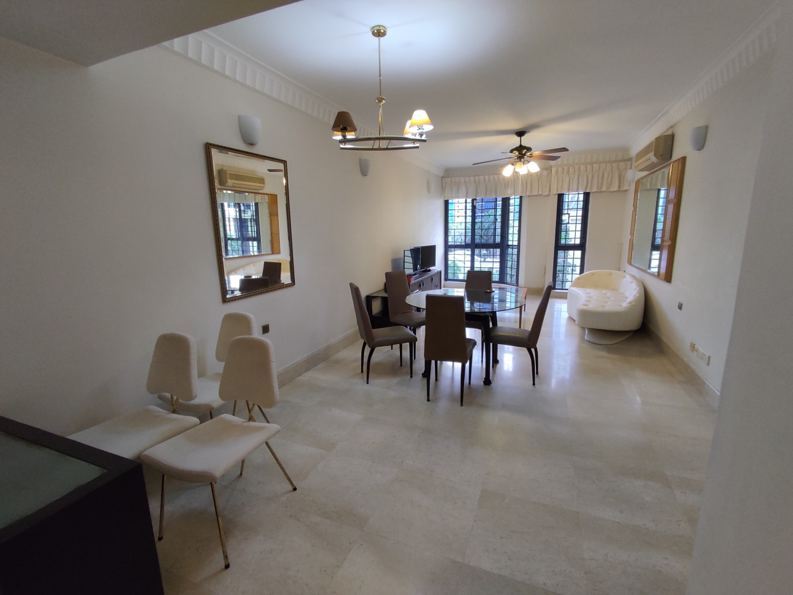 WESTCOVE CONDOMINIUM photo 2