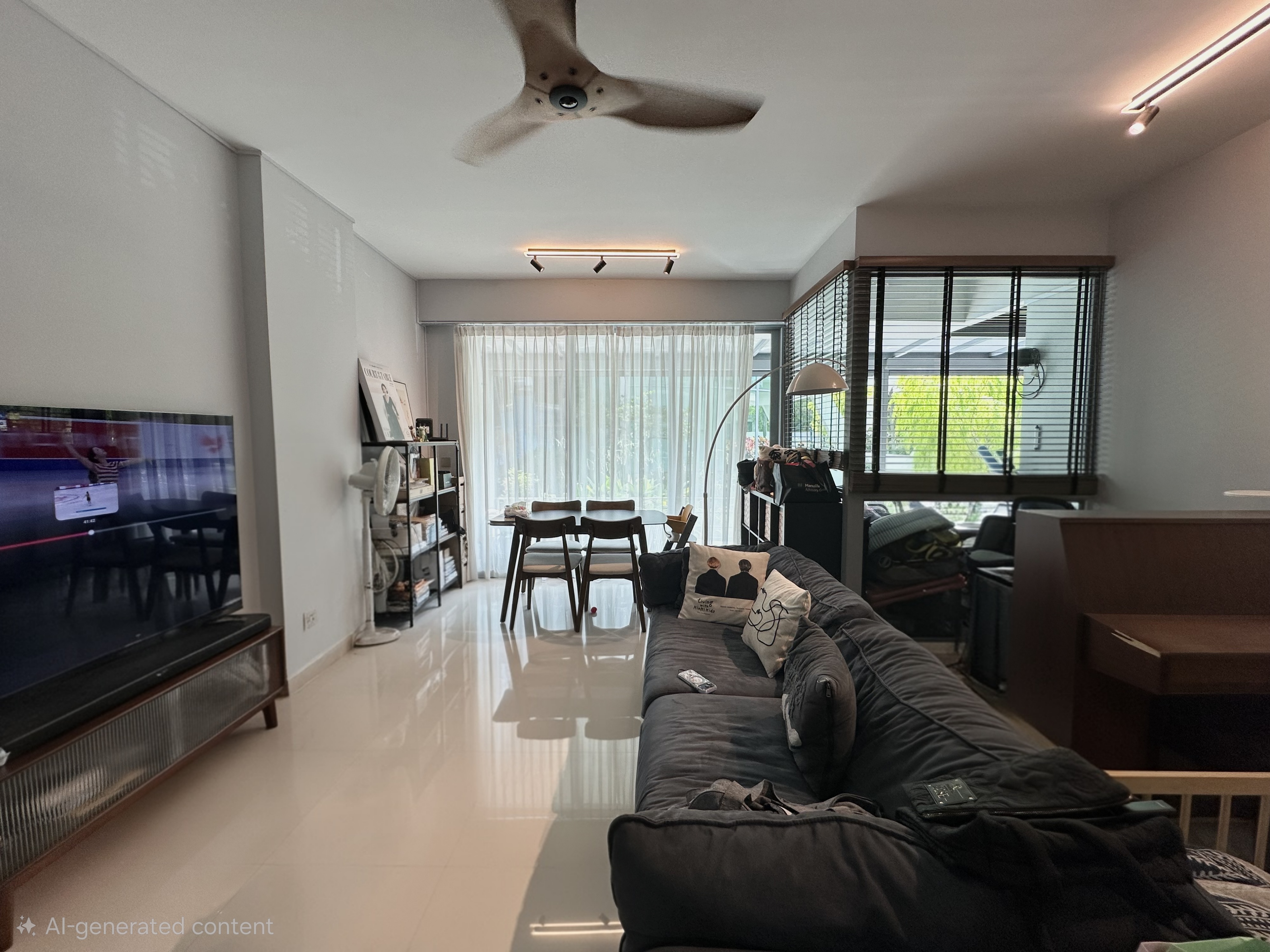 CLEMENTIWOODS CONDOMINIUM photo 2