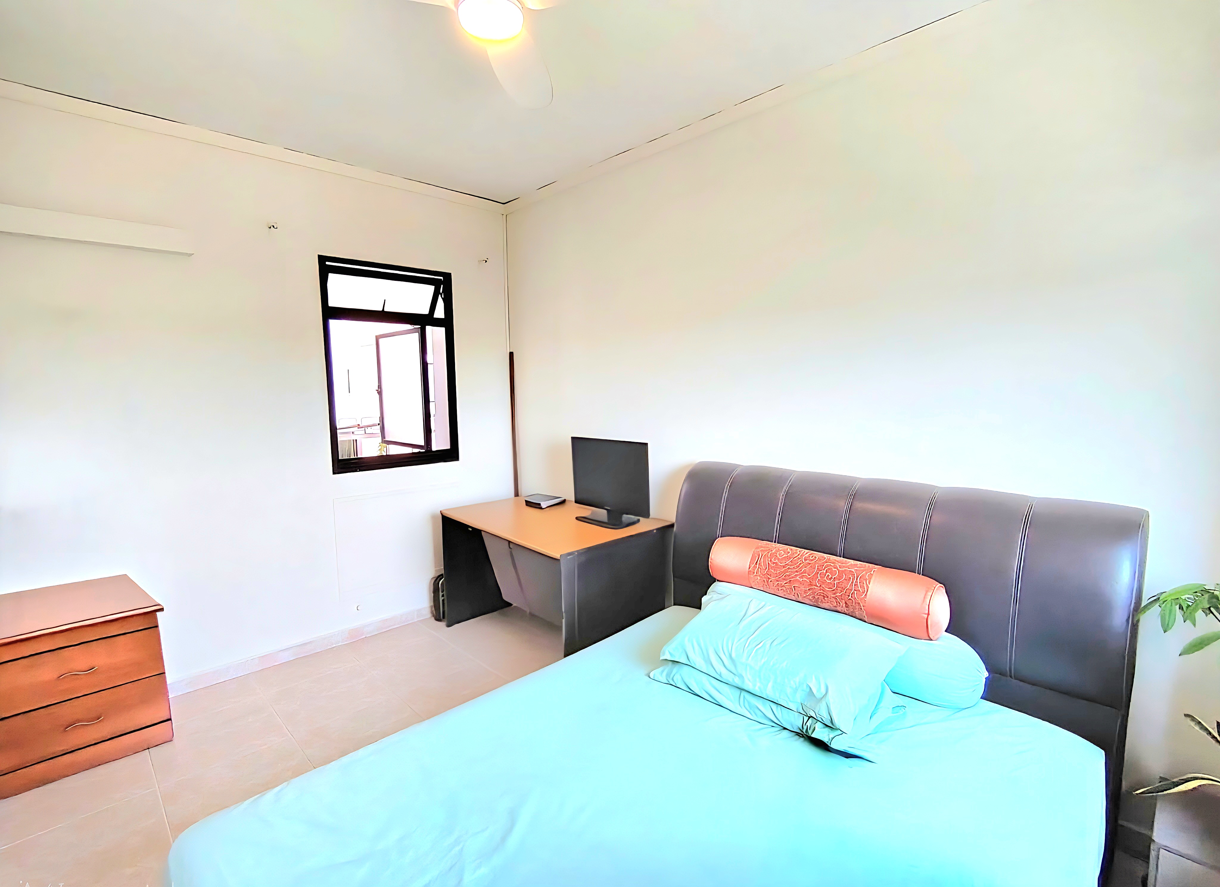 REDHILL RISE photo 3