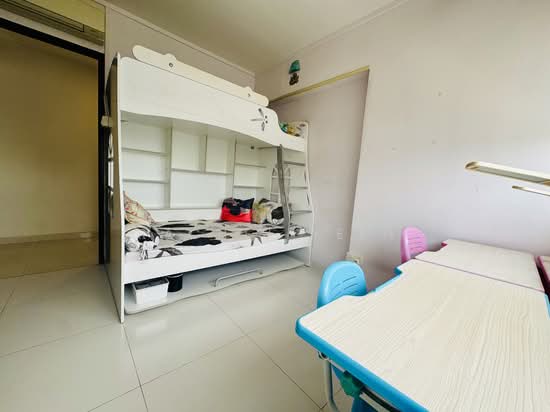 60 Strathmore Avenue photo 4