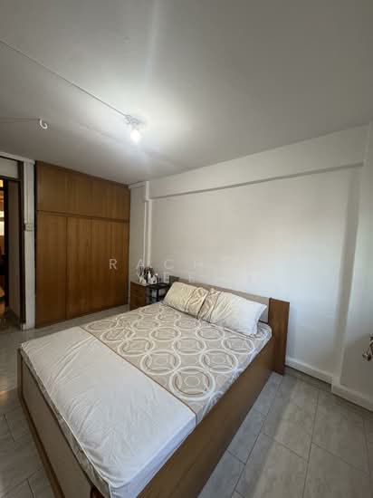 168A QUEENSWAY photo 4