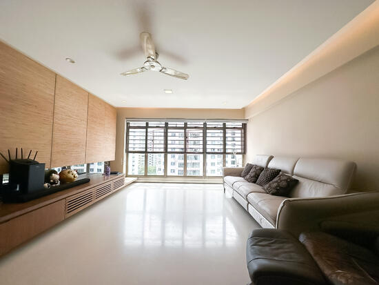 162A Punggol Central photo 2