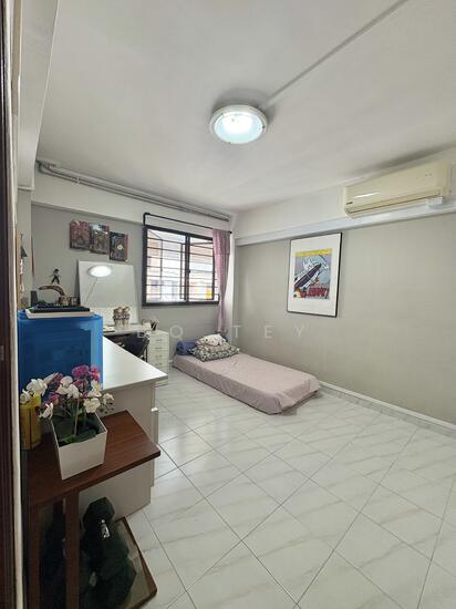 757 Yishun Street 72 photo 4