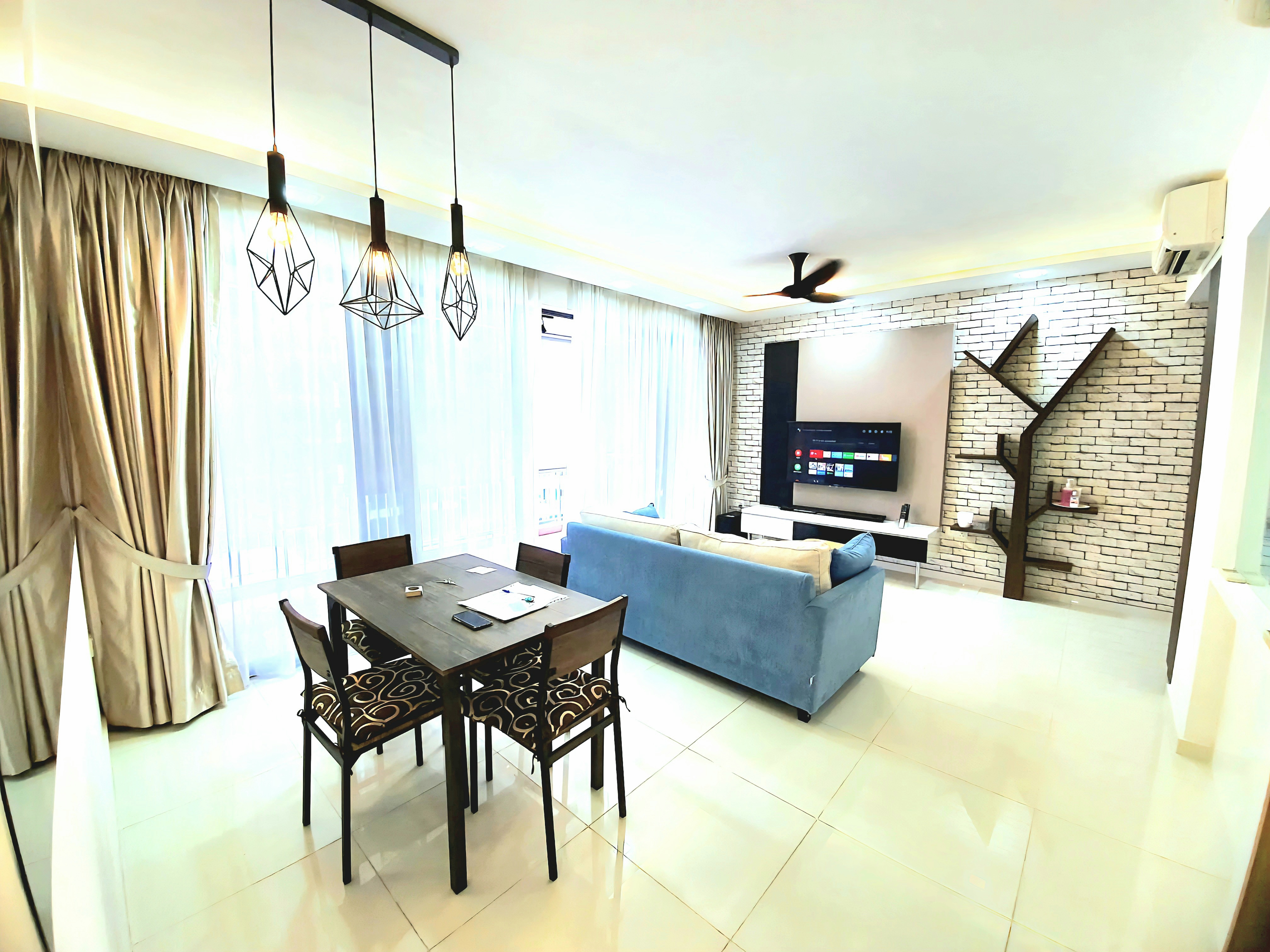 SKYPARK RESIDENCES photo 2