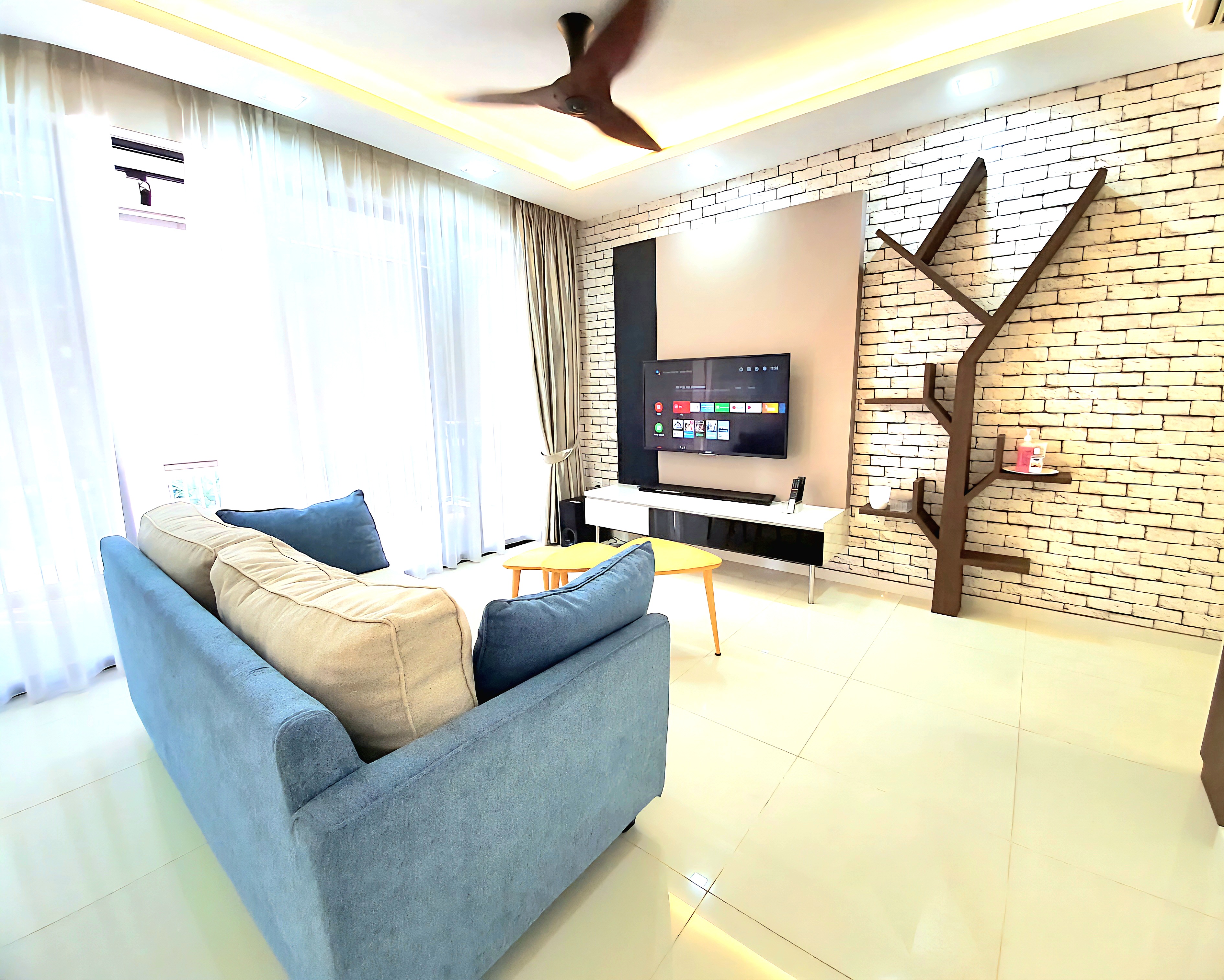 SKYPARK RESIDENCES photo 4