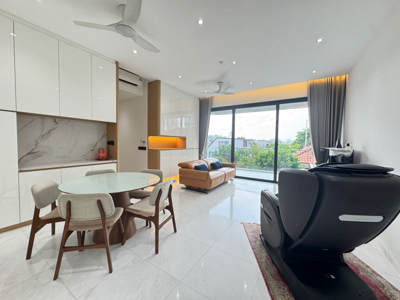 PEAK RESIDENCE image 1 of 8