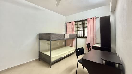 261 Tampines Street 21 photo 3
