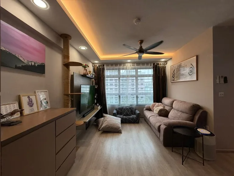 799B Woodlands Dr 60 image 1 of 10