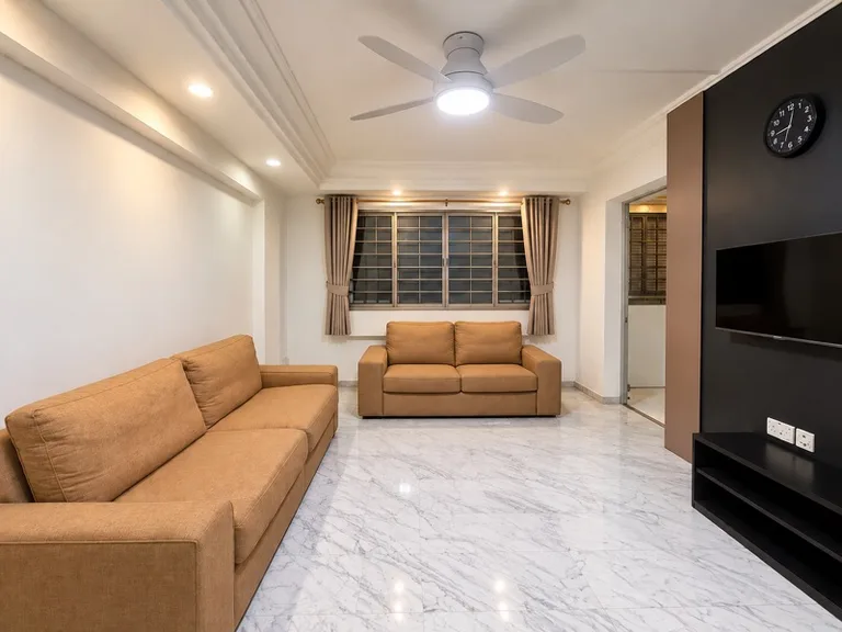 221 Hougang St 21 image 1 of 9