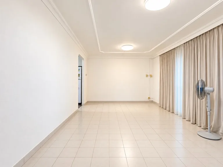 506 Hougang Ave 8 image 1 of 10