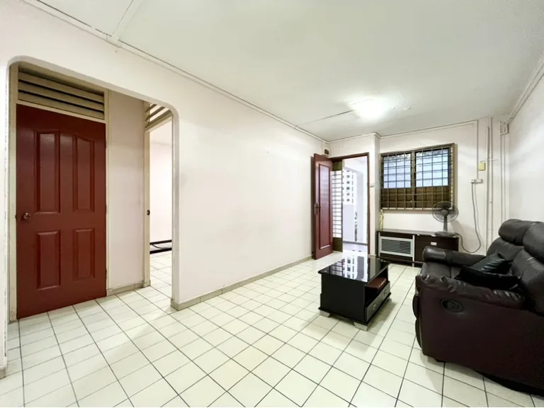 48 Teban Gdns Rd image 1 of 9