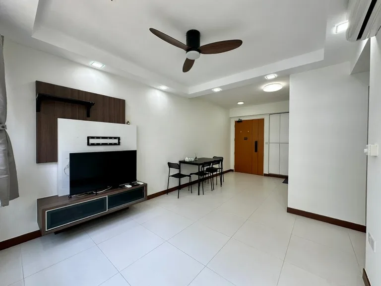 523B Tampines Ctrl 7 image 1 of 10