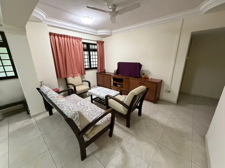 965 Hougang Ave 9 image 1 of 6