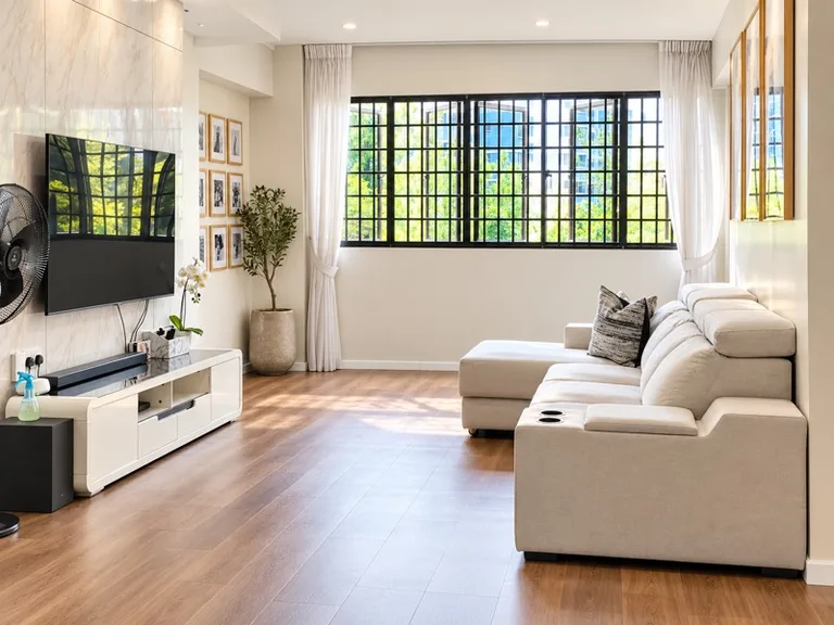 738 Tampines St 72 image 1 of 10