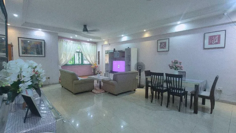 687A Woodlands Dr 75 image 1 of 10
