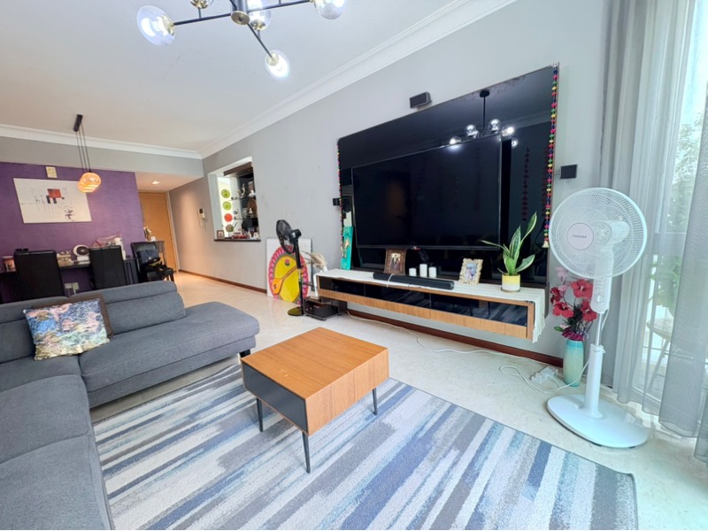 Edelweiss Park Condominium image 1 of 10