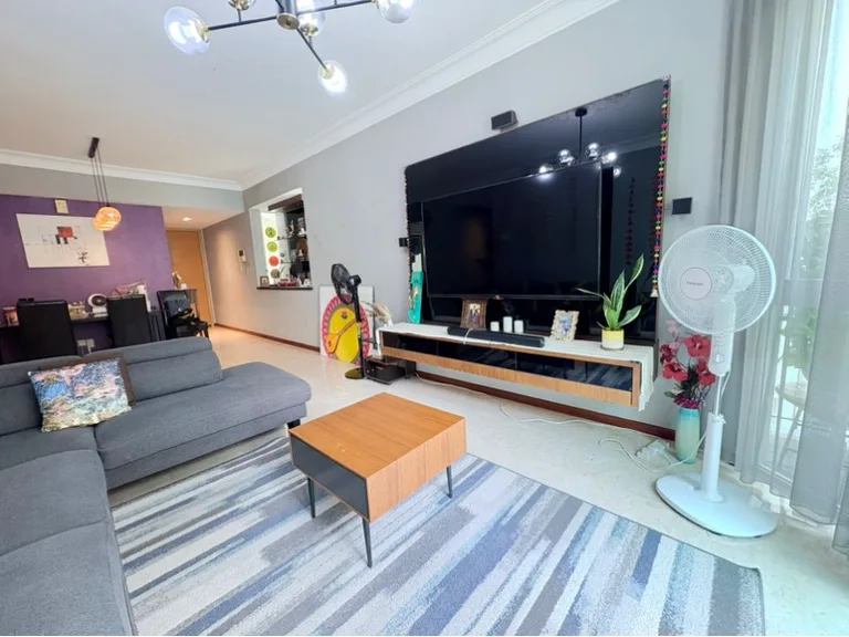 Edelweiss Park Condominium image 1 of 10