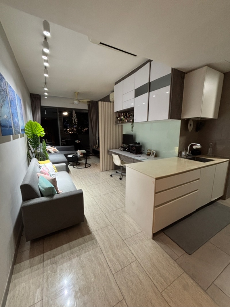 Stratum image 1 of 10