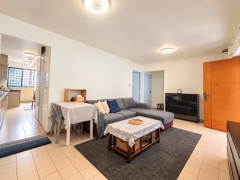 855 Woodlands St 83 image 1 of 6
