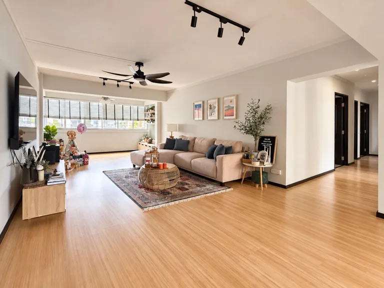 298 Tampines St 22 image 1 of 4