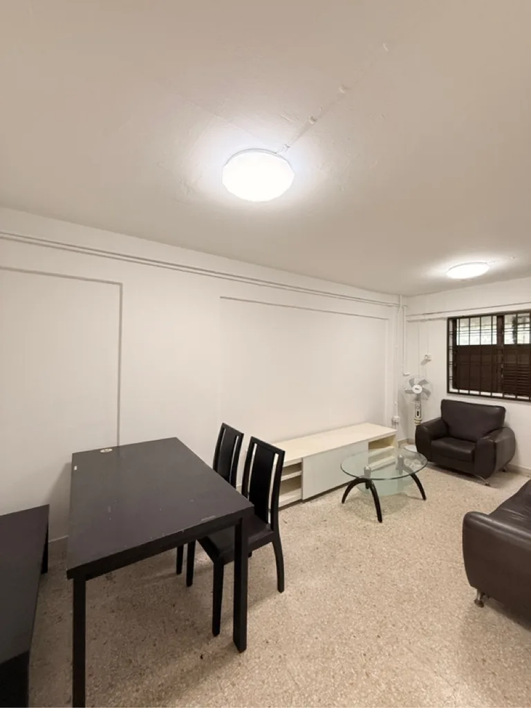 463 Crawford Lane image 1 of 10