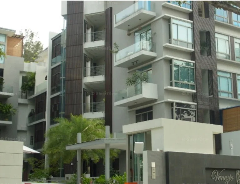Venezio image 1 of 4