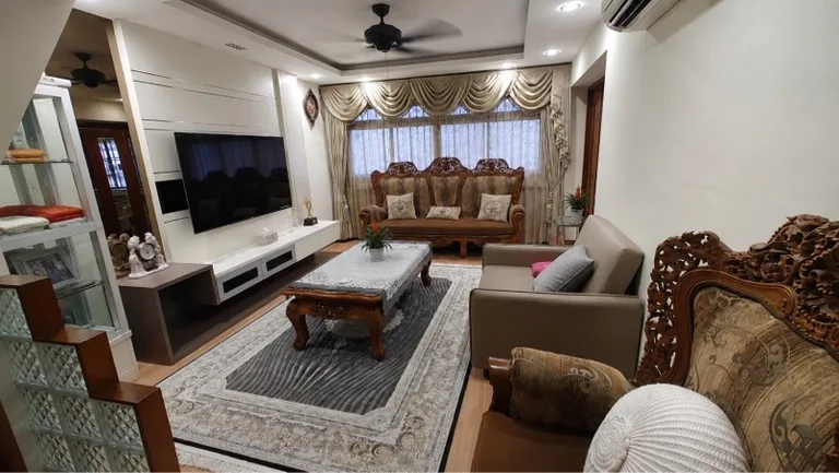 711 Pasir Ris St 72 image 1 of 10