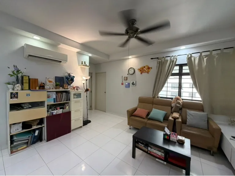 655B Jurong West St 61 image 1 of 10