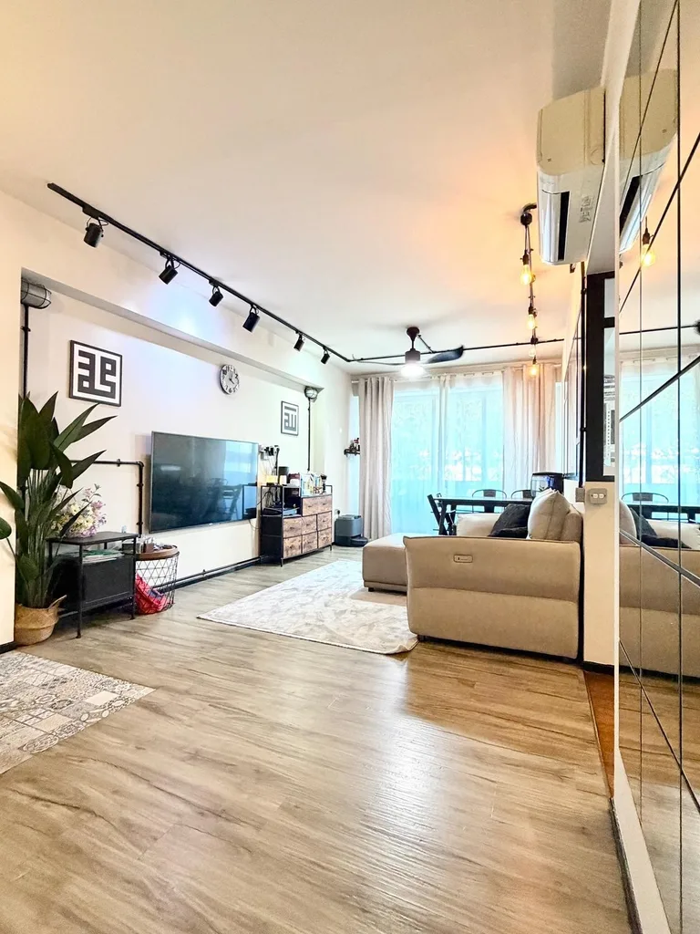310C Punggol Walk image 1 of 10