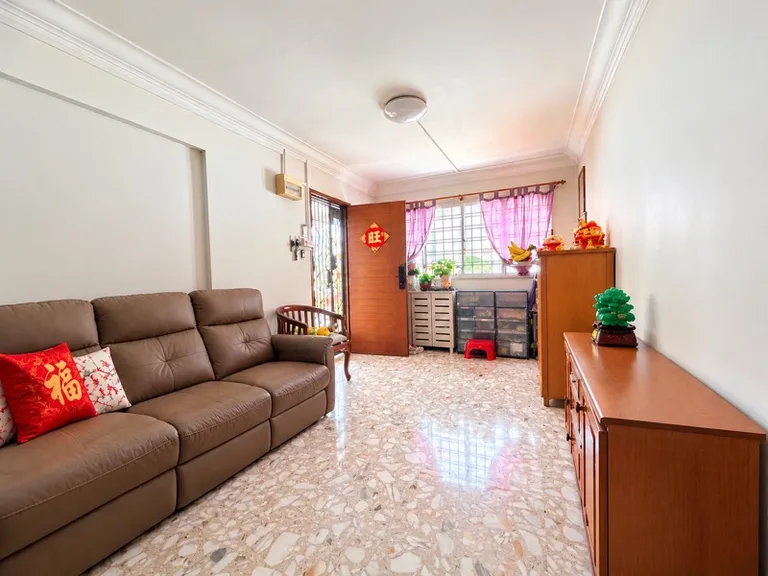 828 Tampines St 81 image 1 of 7