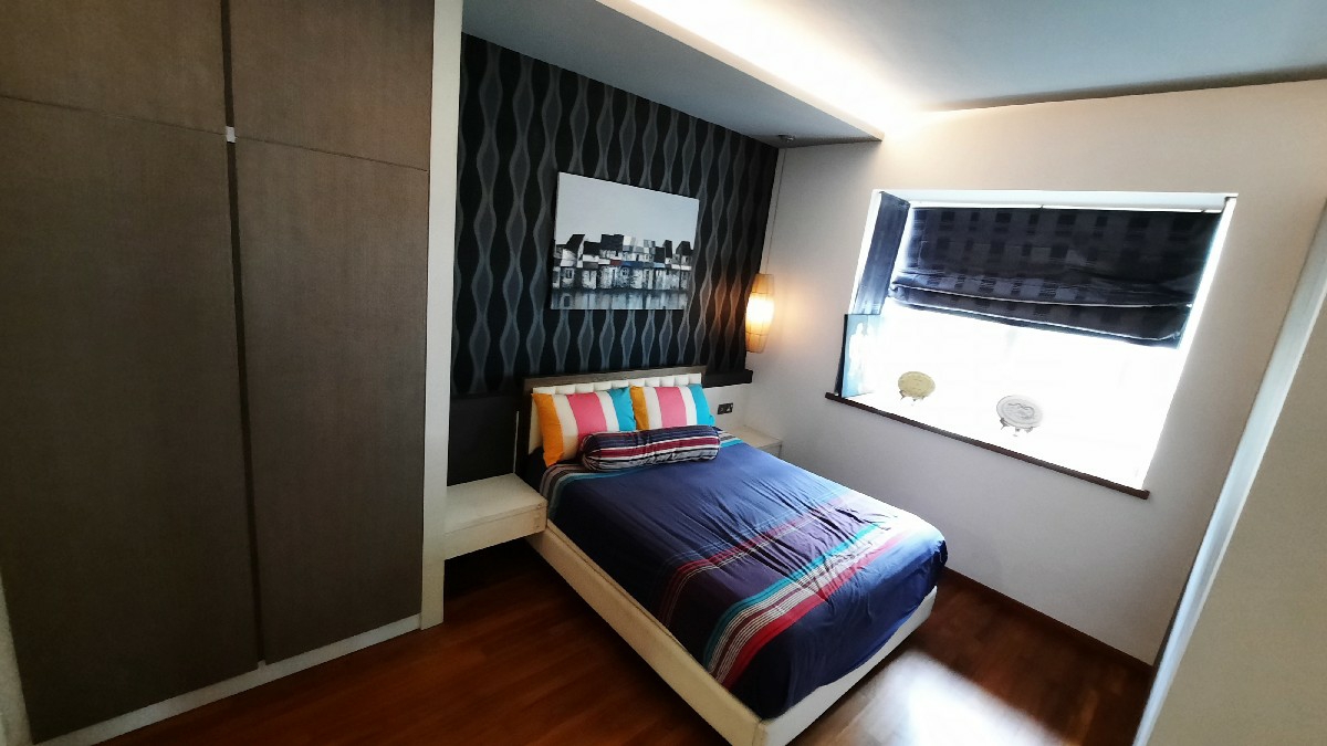Edelweiss Park Condo photo 3