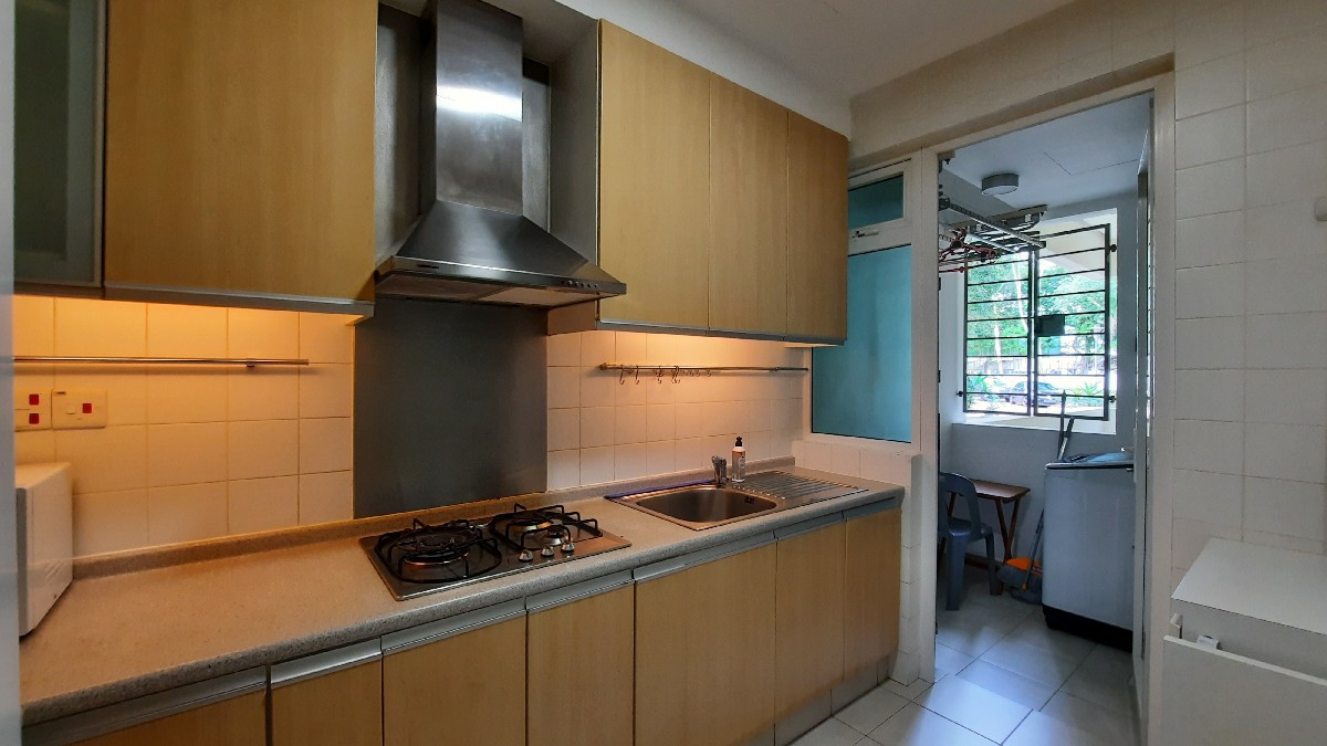 Edelweiss Park Condo photo 5