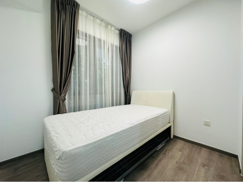 The Lakefront Residences photo 5