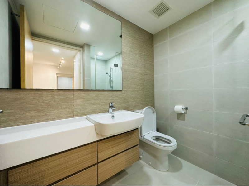 The Lakefront Residences photo 6