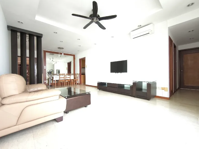 Yishun Emerald image 1 of 10