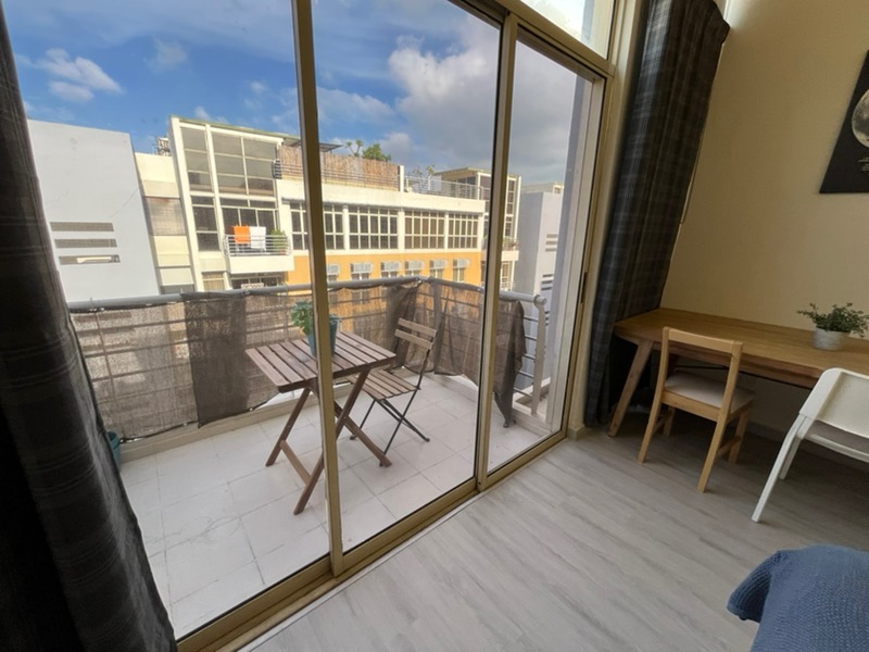 Sims Green photo 6