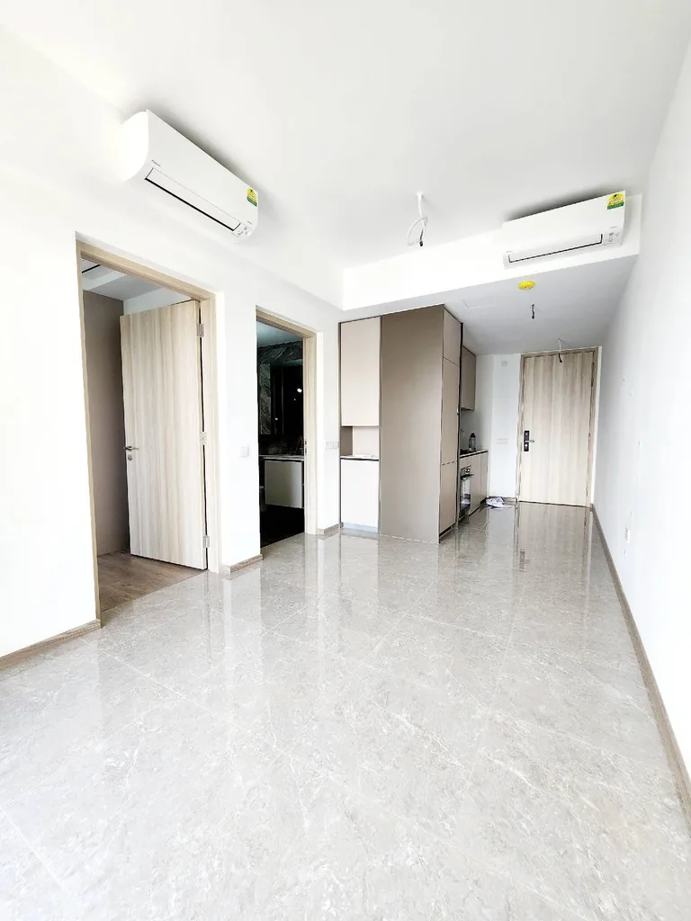 Sengkang Grand Residences image 1 of 8
