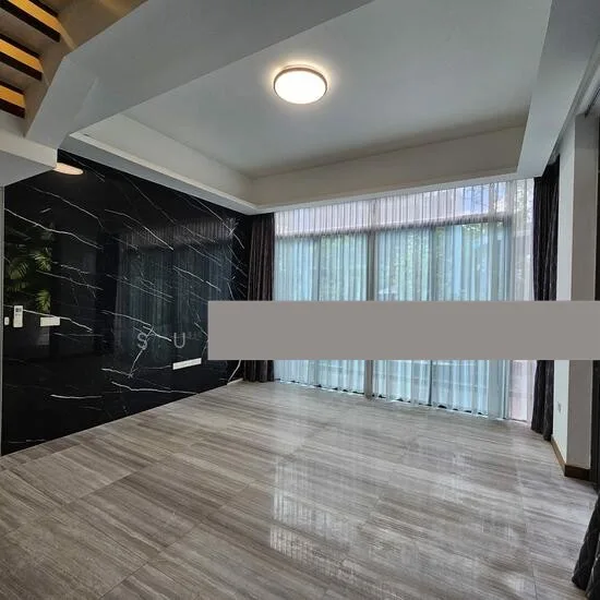 The Seawind image 1 of 10