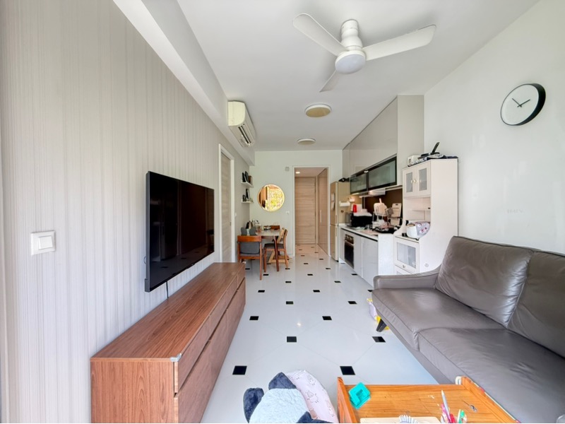 Sophia Hills photo 4