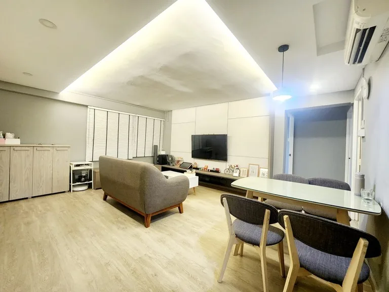 5 Bedok Sth Ave 2 image 1 of 7
