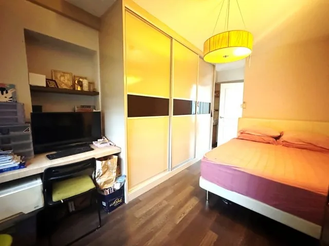 210 Pasir Ris St 21 image 1 of 6