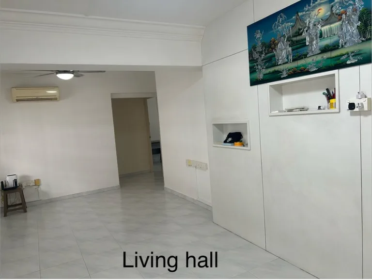 140 Rivervale St image 1 of 10