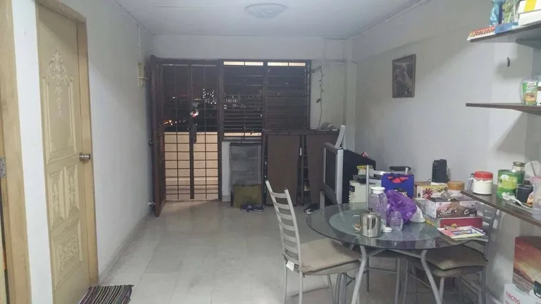 119 Bt Merah View image 1 of 3