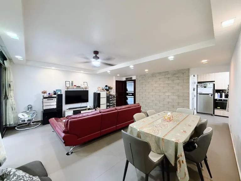 305B Anchorvale Link image 1 of 8