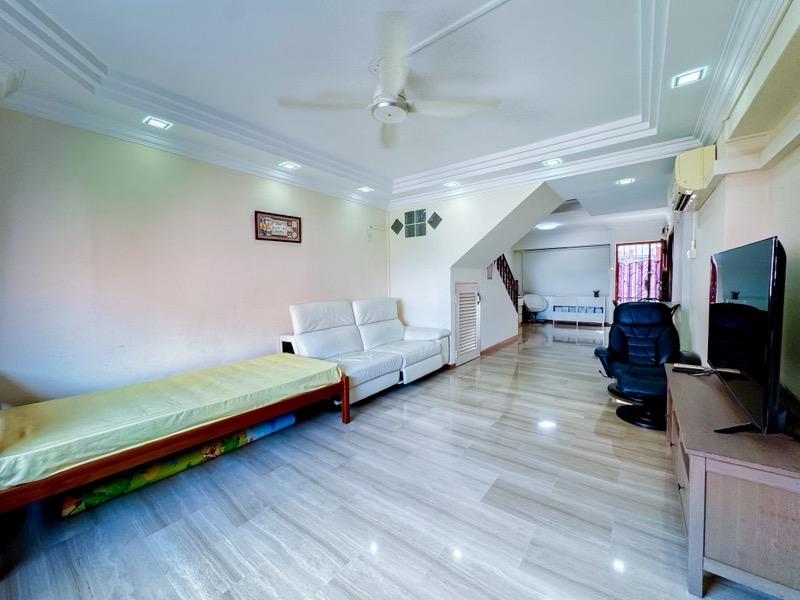 603 Elias Rd