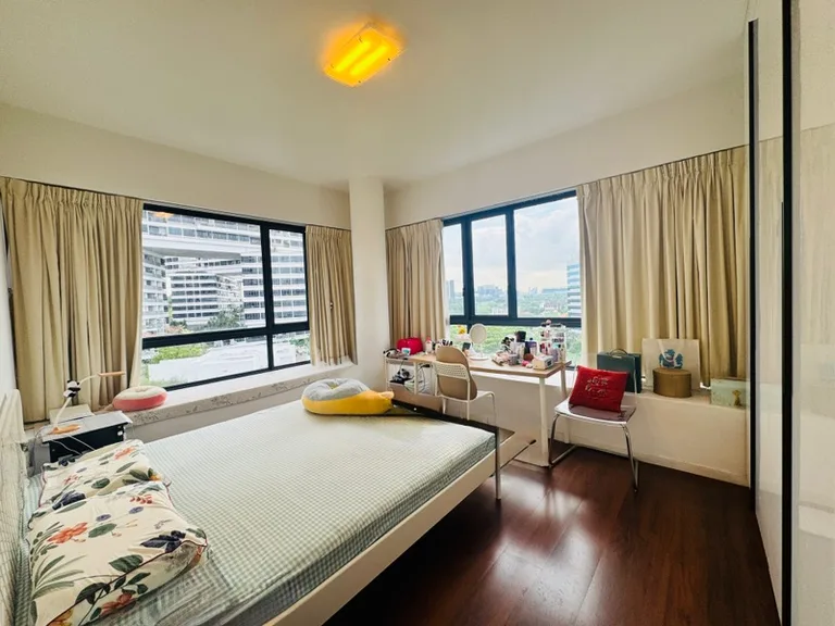 The Interlace image 1 of 10