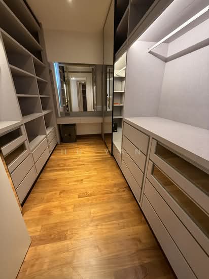 Marina Bay Residences photo 6