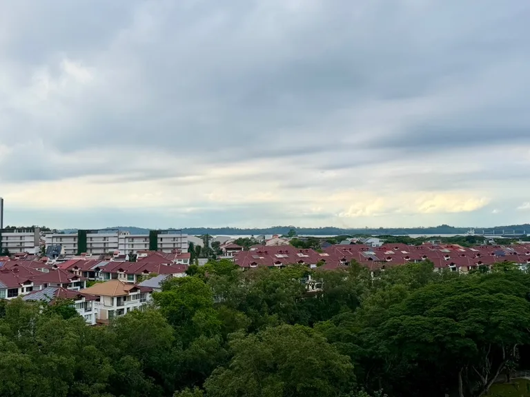 506 Pasir Ris St 52 image 1 of 7