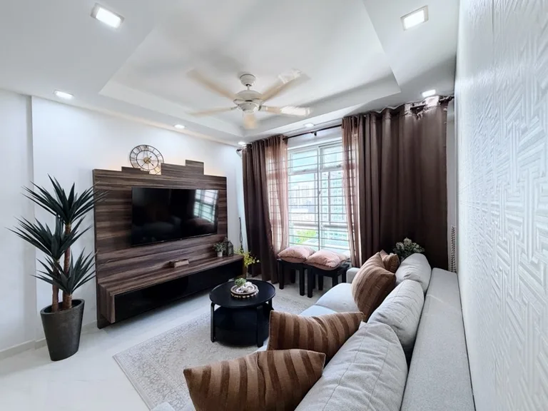 453C Fernvale Rd image 1 of 10